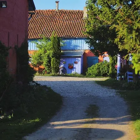 Folwark I Apartameny Malinowy Chrusniak