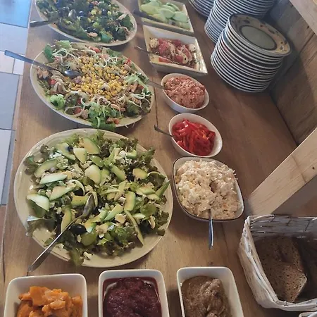 Folwark Malinowy Chrusniak Agroturismo *