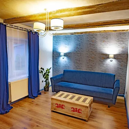 مزرعة للإقامة Folwark I Apartameny Malinowy Chrusniak *